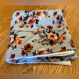 Blue floral print polyester-spandex fabric
